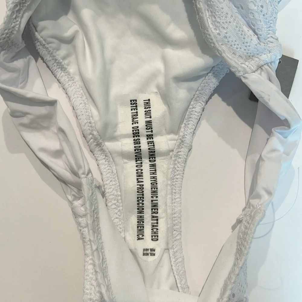 Mossimo white two piece bikini swim set size XL D/DD new